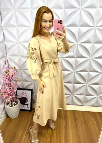 Vestido no Linhocel Bordado Richelieu Tália - Areia - Milla Chic