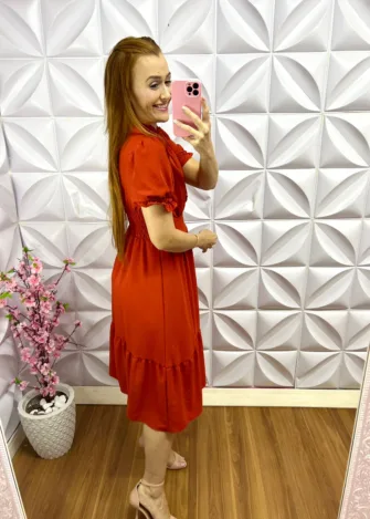 Vestido Dunna Com Gola Laço e Botões Madrepérola Marcelina - Terra Cota - Milla Chic