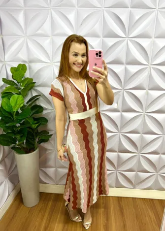 Milla Chic - millachic com br vestido tricot com listras e pala na cintura valentina rose e caramelo Vestido Tricot Com Listras E Pala Na Cintura Valentina - Rose e Caramelo - Milla Chic