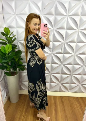Vestido Viscolinho Mídi Floral Flaviana - Preto - Milla Chic