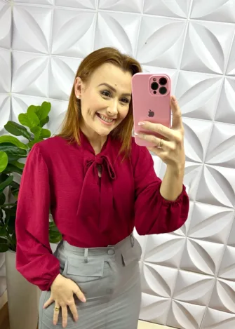 Camisa Dunna Manga Longa Com Gola Laço Elisiany - Cereja - Milla Chic