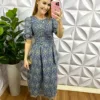 Milla Chic - millachic com br conjunto jeans bordado midi com manga princesa priscila azul claro copia Conjunto Jeans Bordado Mídi Com Manga Princesa Priscila - Azul Acinzentado - Milla Chic