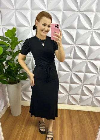 Conjunto Tecido Moletinho Manga Princesa Saia Mídi Melissa - Preto - Milla Chic