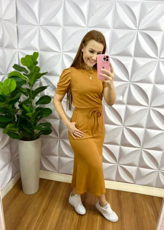 Conjunto Tecido Moletinho Manga Princesa Saia Mídi Melissa - Mostarda - Milla Chic