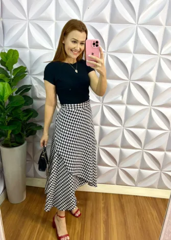 Saia Envelope Crepe Alfaiataria Pied De Poule Mary - Preto e Branco - Milla Chic