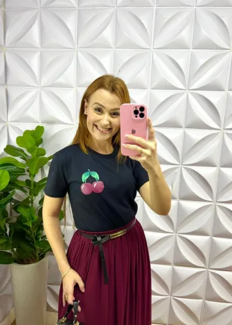 Tshirt com Cereja Silcada Malha de Algodão Maiby - Preta - Milla Chic