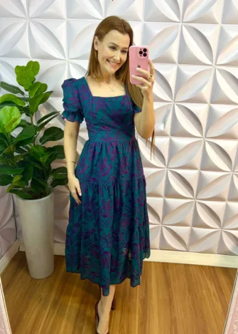 Vestido Laíse 100% Algodão Bordado Em Alto Relevo Helena - Verde Com Roxo - Milla Chic