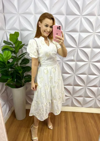 Milla Chic - millachic com br vestido laise de algodao midi laura azul com branco copia 2 Vestido Laise de Algodão Mídi Laura - Branco e Areia - Milla Chic