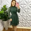 Vestido Tule Gola Alta Manga Longa Pala De Lastex Na Cintura Curto Cor Lisa Adele - Verde - Milla Chic