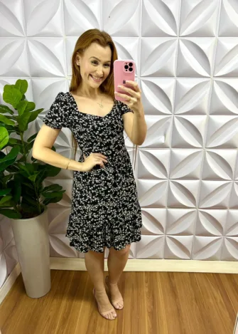 Vestido Viscolinho Estampado Curto Manga Princesa Mariane - Preto - Milla Chic