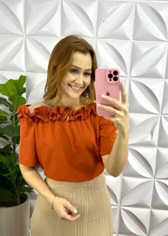 Blusa Crepinho Com Trabalhado de Flor Loren - Terra Cota - Milla Chic
