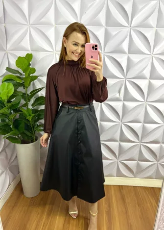 Body Com Manga Longa e Gola Alta Virginia - Marrom - Milla Chic