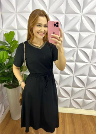 Conjunto Tecido de Moletinho Gola Pique Saia Godê Lara - Preto - Milla Chic