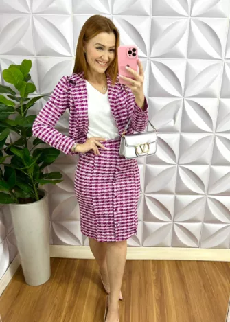 Conjunto Tweed Quadriculado Blazer e Saia Tubinho Sheilla - Cherry - Milla Chic