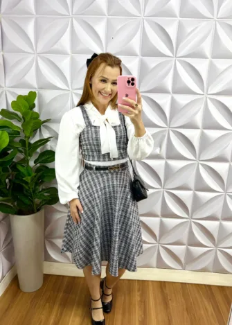Milla Chic - millachic com br conjunto tweed tres pecas com saia gode elisa preto Conjunto Tweed Três Peças Com Saia Godê Elisa - Preto - Milla Chic