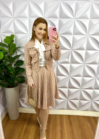 Milla Chic - millachic com br conjunto tweed tres pecas com saia gode elisa preto copia 3 Conjunto Tweed Três Peças Com Saia Godê Elisa - Areia - Milla Chic