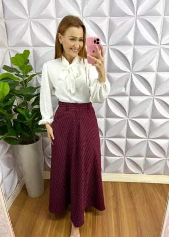 Saia Alfaiataria Longa Risca De Giz Lana - Cherry - Milla Chic