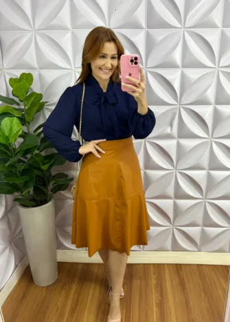 Saia De Couro Com Bolso Lateral Rosália - Caramelo - Milla Chic