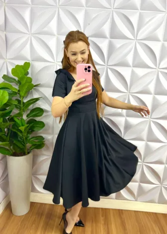 Vestido Crepe Alfaiataria Mídi Godê Com Laço Alice - Preto - Milla Chic