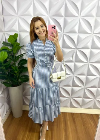 Milla Chic - millachic com br vestido tricoline midi com botoes encapados listrado samara azul 3 Vestido Tricoline 100% Algodão Mídi Com Botões Encapados Listrado Samara - Azul - Milla Chic