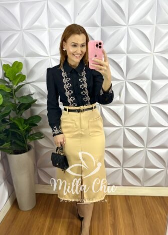 Camisa Linho Babado Sobreposto Bordado Manga Longa Zelândia - Preto - Milla Chic