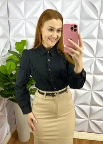 Camisa Linho Bordada De Guipper Manga Longa Catânia - Preto - Milla Chic