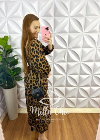 Milla Chic - millachic com br vestido viscolinho midi manga longa estampado sheila onca 1 Vestido Viscolinho Mídi Manga Longa Estampado Sheila - Onça - Milla Chic