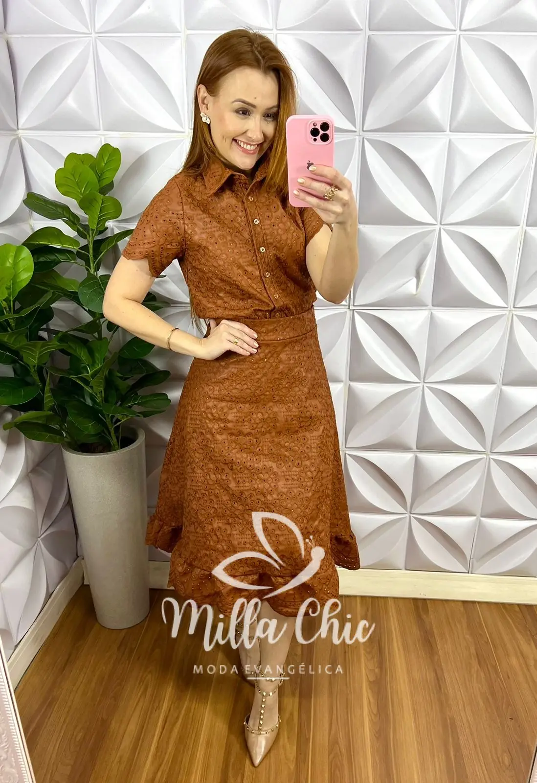 Conjunto Couro Laíse Camisa e Saia Mídi Liriane – Caramelo – Milla Chic Conjunto Couro Laíse Camisa e Saia Mídi Liriane - Caramelo - Milla Chic