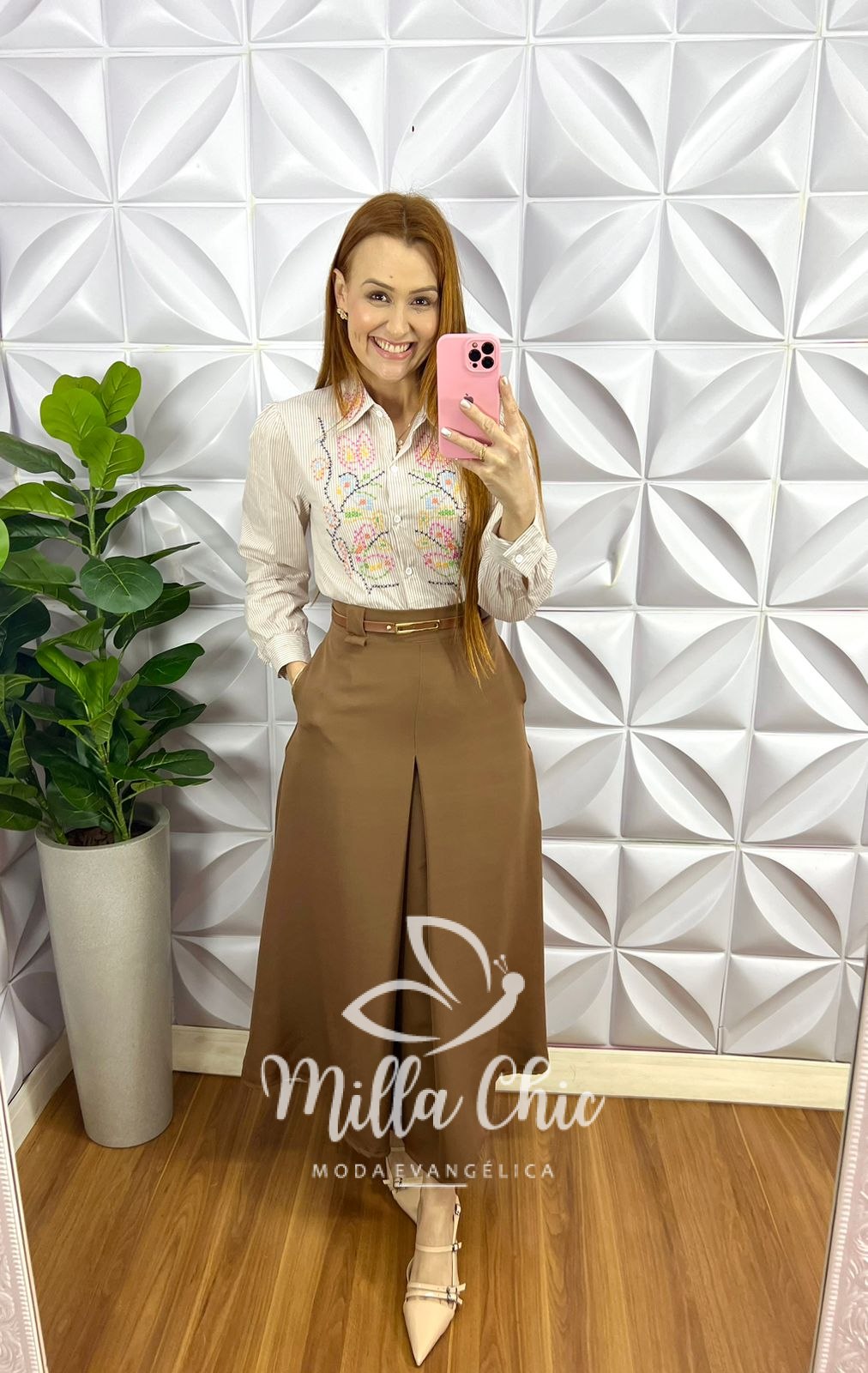 Milla Chic - millachic com br camisa tricoline de algodao listrada com bordados colorido milao areia Camisa Tricoline De Algodão Listrada Com Bordados Colorido Milão - Areia - Milla Chic