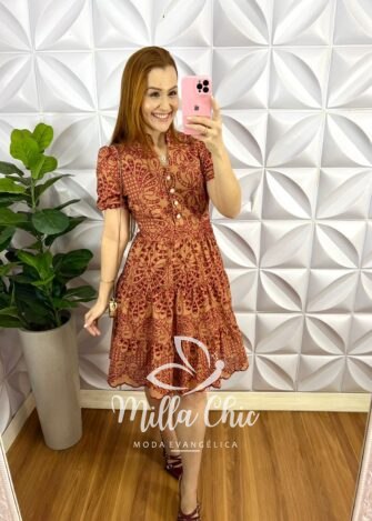 Milla Chic - millachic com br vestido lasie algodao mangas princesa botoes de perolas catarina 2 Vestido Lasie Algodão Mangas Princesa Botões De Perolas Catarina - Capuchino Com Cherry - Milla Chic