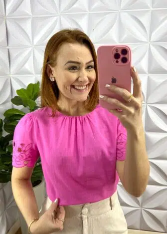 Blusa Cambraia De Linho Com Bordado Richelieu Carine - Pink - Milla Chic