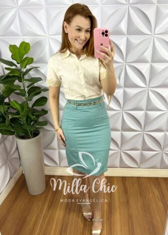 Camisa Cambraia de Linho Bordada Na Gola e Manga Lucia - Areia - Milla Chic