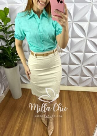 Milla Chic - millachic com br camisa cambraia de linho bordada na gola e manga lucia verde agua Camisa Cambraia de Linho Bordada Na Gola e Manga Lucia - Verde Agua - Milla Chic
