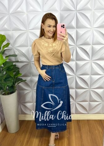 Milla Chic - millachic com br camisa crepe de seda com babado na gola bordado estefani areia 2 Camisa Crepe de Seda Com Babado Na Gola Bordado Estefani - Doce de Leite - Milla Chic