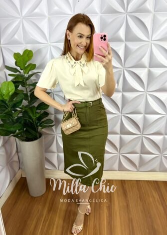 Milla Chic - millachic com br camisa crepe de seda com laco na gola e strass silvia areia 4 Camisa Crepe de Seda Com Laço Na Gola E Strass Silvia - Areia - Milla Chic