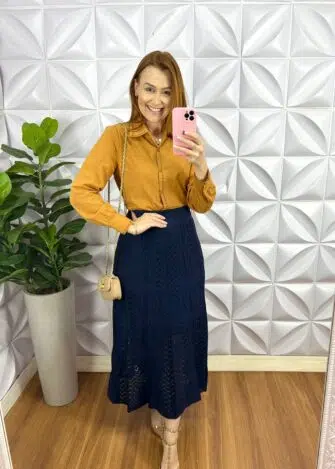 Camisa Linho Com Bordado de Maquina Manga Longa Flavia - Mostarda Escuro - Milla Chic