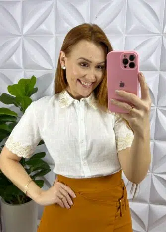Saia Crepe Georget Reta Com Faixa Envelope Lateral Paola - Caramelo - Milla Chic