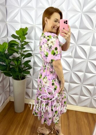 Vestido Chiffon Floral Botões Perolado Mídi Catherine - Rosa - Milla Chic