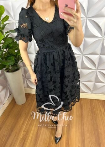Milla Chic - millachic com br vestido richelieu bordado midi caimento gode ana paula preto 5 Vestido Richelieu Bordado Mídi Caimento Godê Ana Paula - Preto - Milla Chic