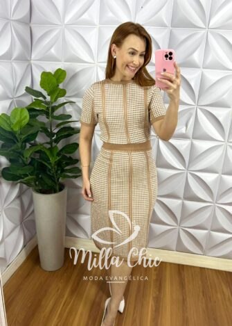 Vestido Tricot Modal Estampa Quadriculada Mídi Sueli - Branco com Areia - Milla Chic