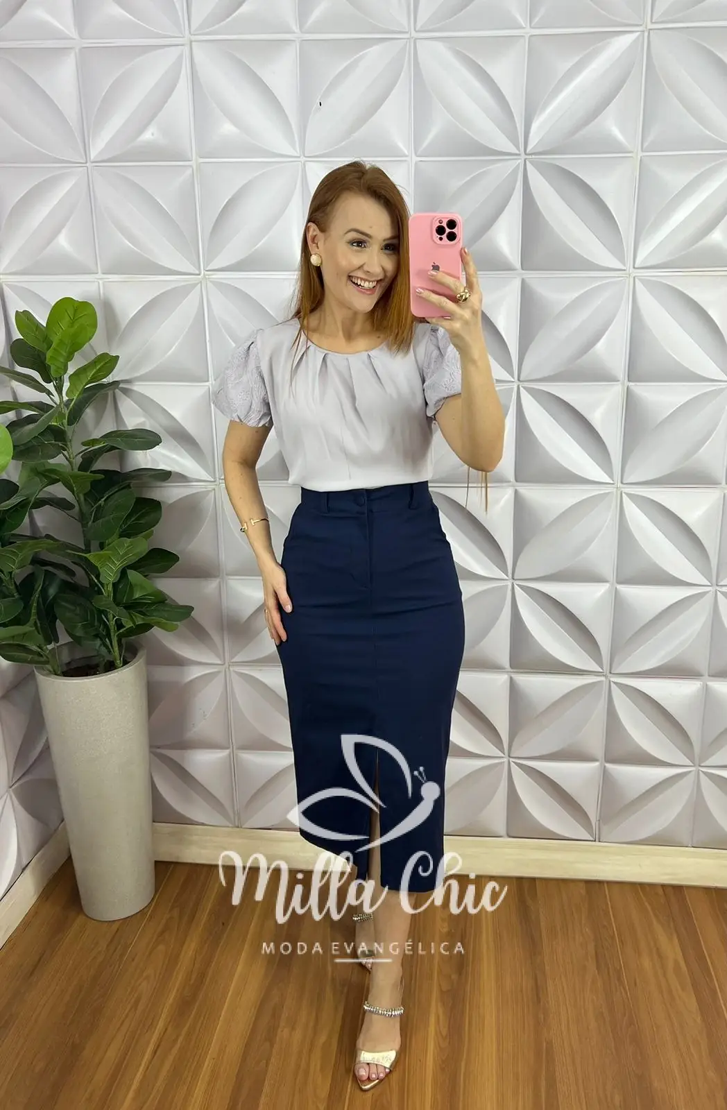 Blusa Alfaiataria Com Manga No Linho Bordado Toda Drapeada Nina – Cinza – Milla Chic Blusa Alfaiataria Com Manga No Linho Bordado Toda Drapeada Nina - Cinza - Milla Chic