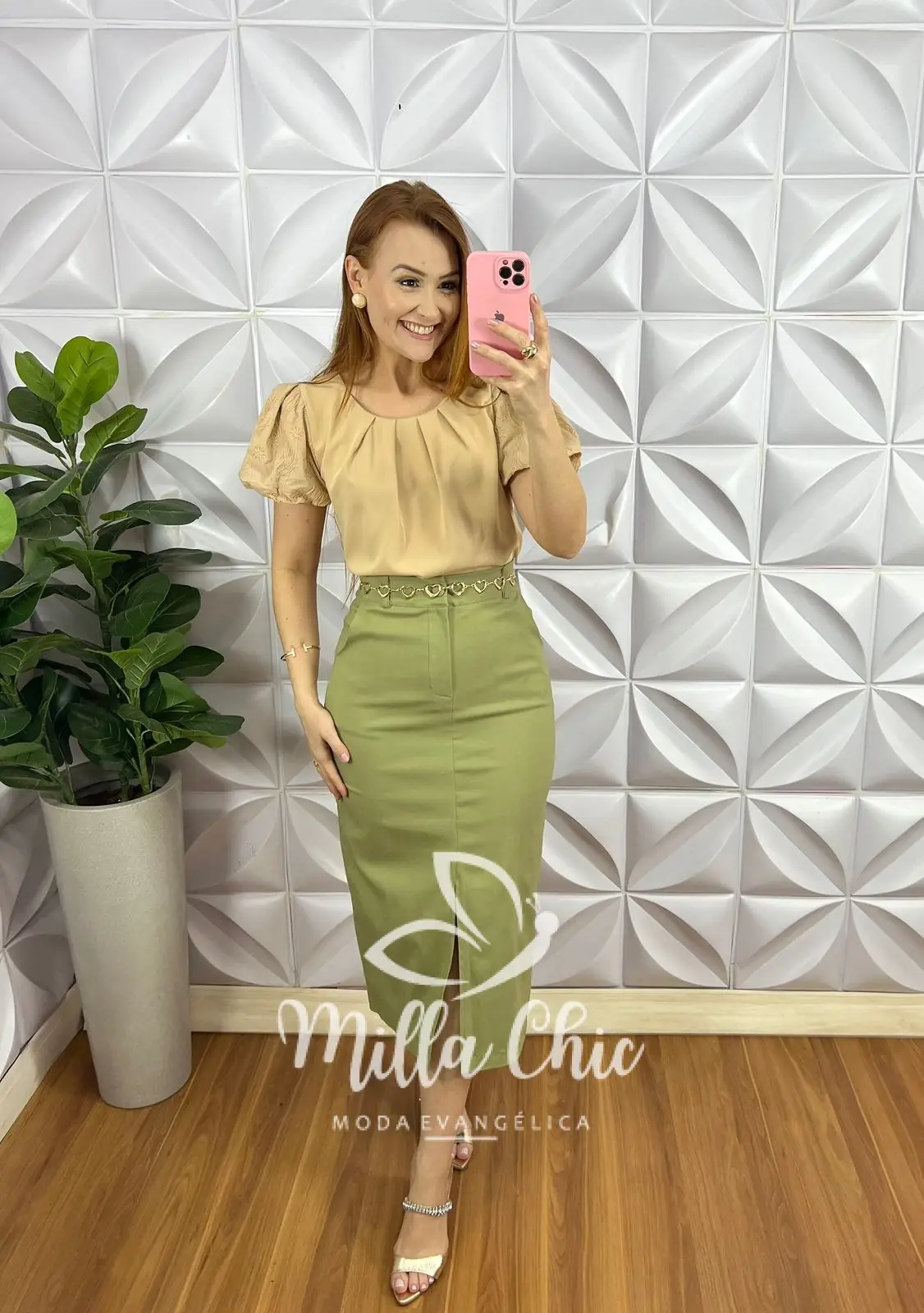 Blusa Alfaiataria Com Manga No Linho Bordado Toda Drapeada Nina – Nude – Milla Chic Blusa Alfaiataria Com Manga No Linho Bordado Toda Drapeada Nina - Nude - Milla Chic