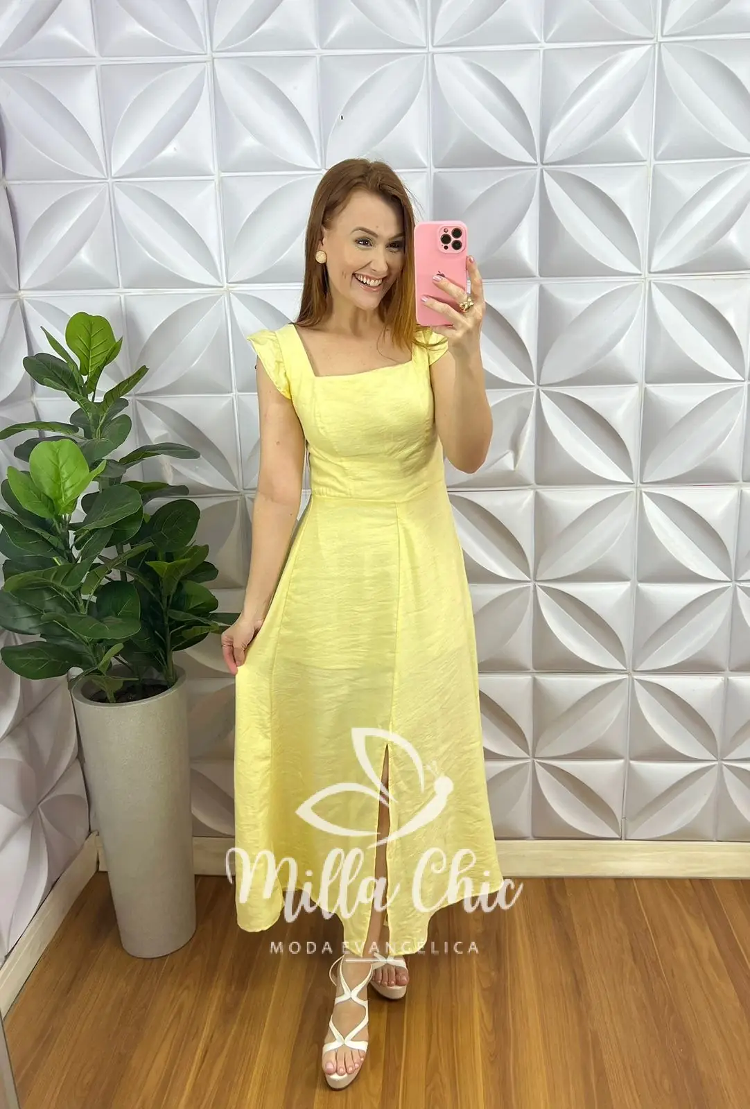 Vestido Cambraia de Linho Com Bojo Manga Babadinho Aline – Manteiga – Milla Chic Vestido Cambraia de Linho Com Bojo Manga Babadinho Aline - Manteiga - Milla Chic