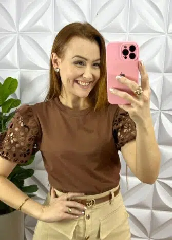 Blusa Malha De Algodão Com Manga Renda Crochê Deivilane - Marrom - Milla Chic
