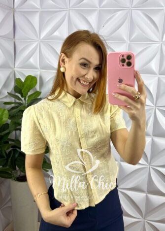Camisa Cambraia de Linho Bordado Manga Princesa Yasmim - Manteiga - Milla Chic