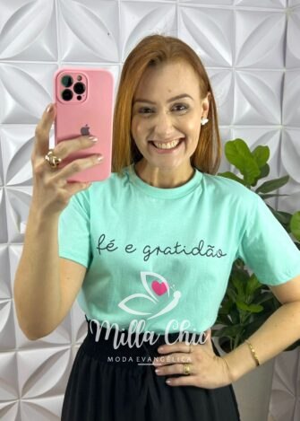 Tshirt De Malha de Algodão Com Frase Silcada Laila - Verde Aguá - Milla Chic