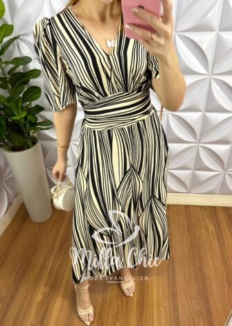 Vestido No Viscolinho Mídi Lastex Nas Costas Mariele - Preto - Milla Chic