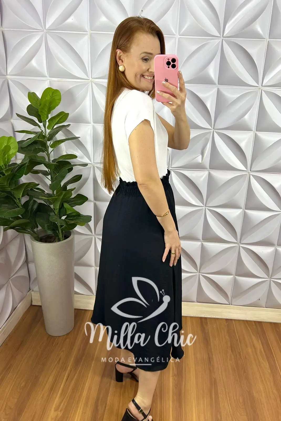 Blusa Tricot Modal Com Manga Musclee Gola Alta Luci – Branca – Milla Chic Blusa Tricot Modal Com Manga Musclee Gola Alta Luci - Branca - Milla Chic