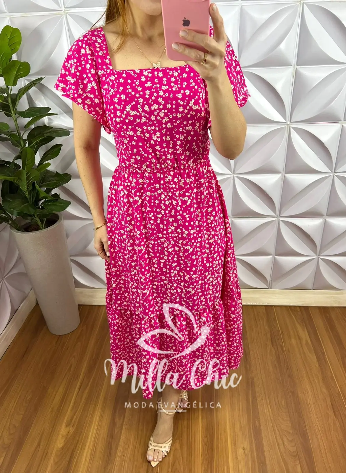 Vestido Crepinho Mídi Com Bojo Estampado Lolita – Preto – Milla Chic Vestido Crepinho Mídi Com Bojo Estampado Lolita - Preto - Milla Chic