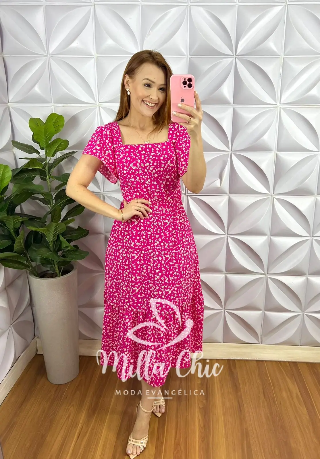 Vestido Crepinho Mídi Com Bojo Estampado Lolita – Preto – Milla Chic Vestido Crepinho Mídi Com Bojo Estampado Lolita - Preto - Milla Chic